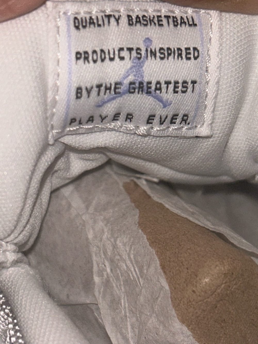 “SEND REASONABLE OFFERS”! AUTHENTIC Air Jordan 11 Retro Low Violet/White/ 💜👟 - Picture 7 of 8